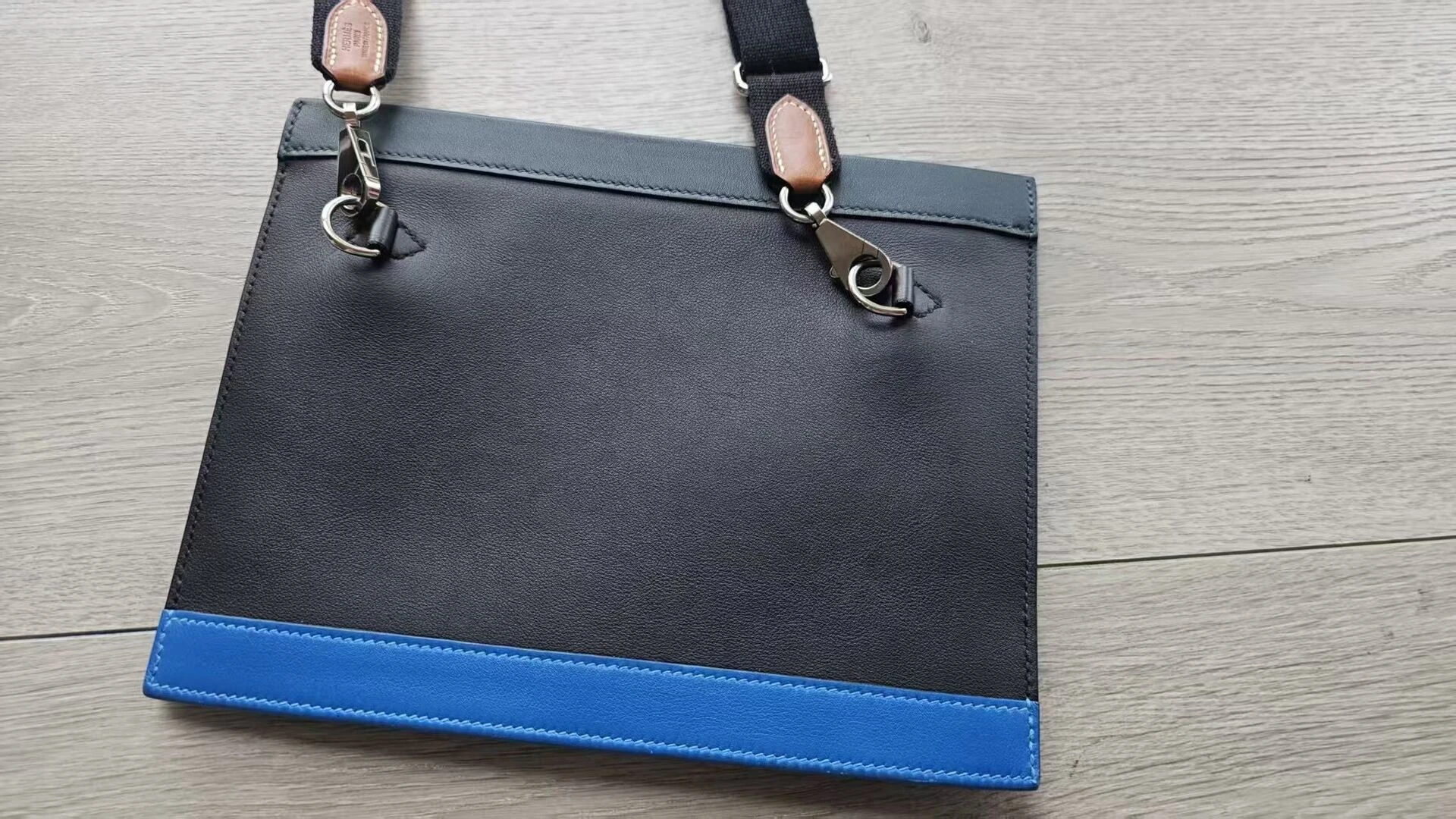 眠っている名品、再び輝く。